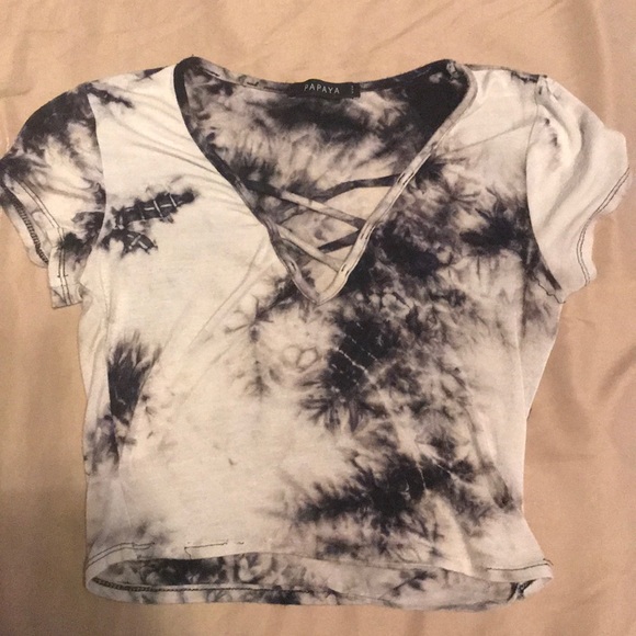 cropped black and white marble shirt - Picture 1 of 1